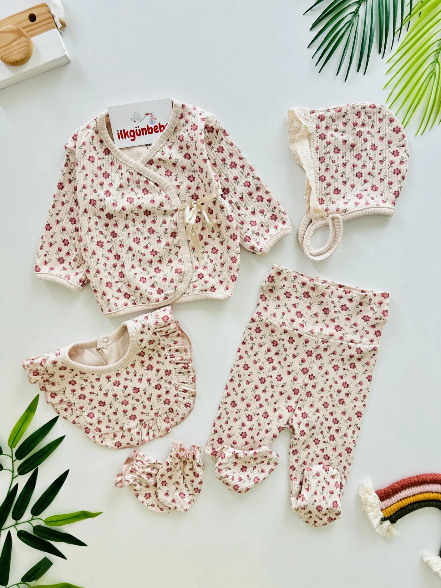 Çıtır Çiçek Desenli %100 Pamuk Kaşkorse Esnek Kumaş 5 Parça Yenidoğan Set