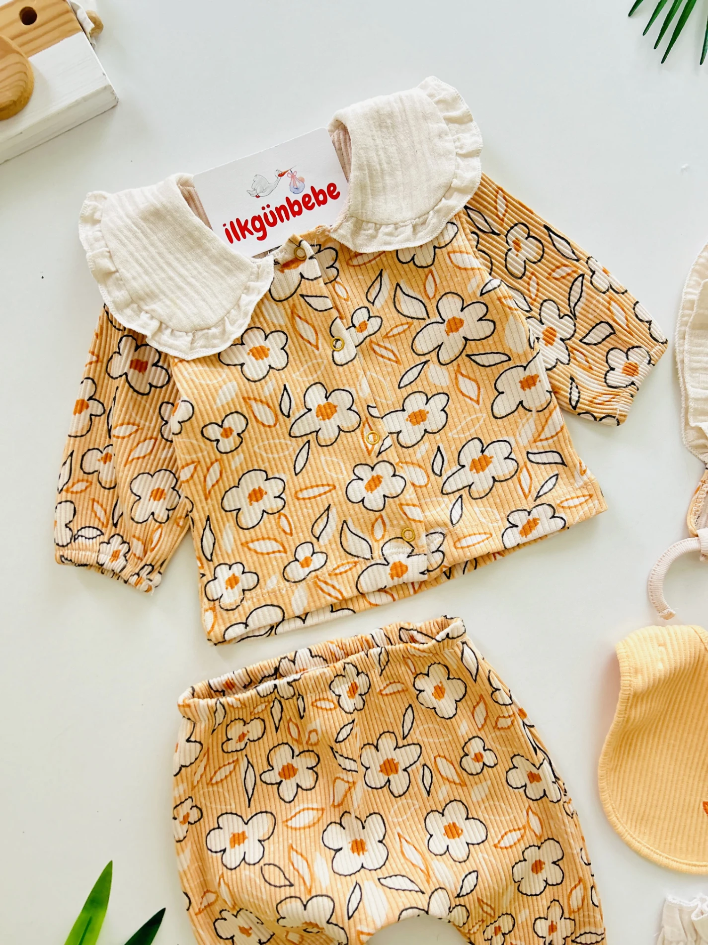 Çiçek Desenli %100 Pamuk Kaşkorse Esnek Kumaş 5 Parça Yenidoğan Set