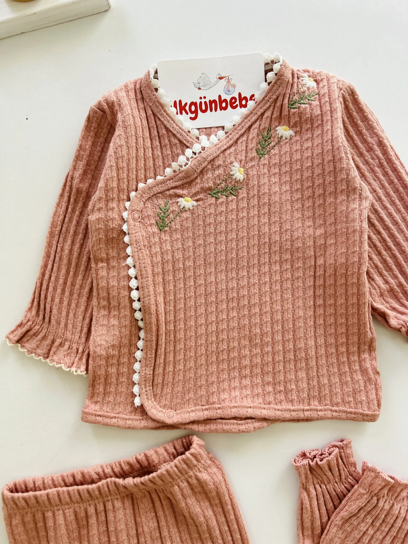 Minik Papatya  Desenli %100 Pamuk Müslin Kumaş  Kaşkorse Esnek  5 Parça Yenidoğan Set