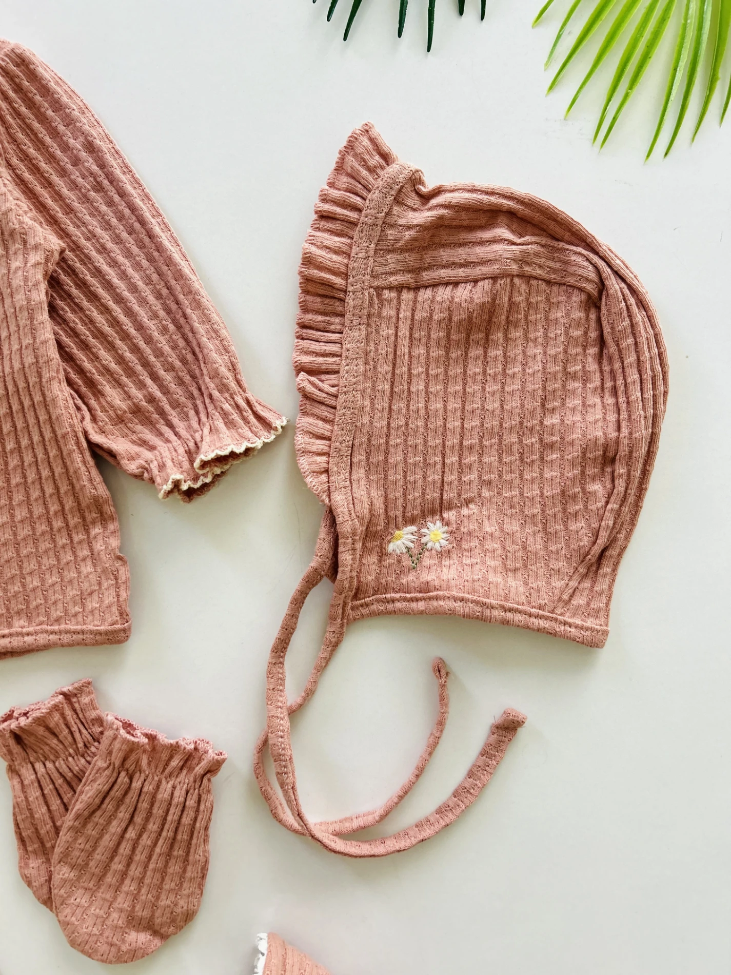 Minik Papatya  Desenli %100 Pamuk Müslin Kumaş  Kaşkorse Esnek  5 Parça Yenidoğan Set