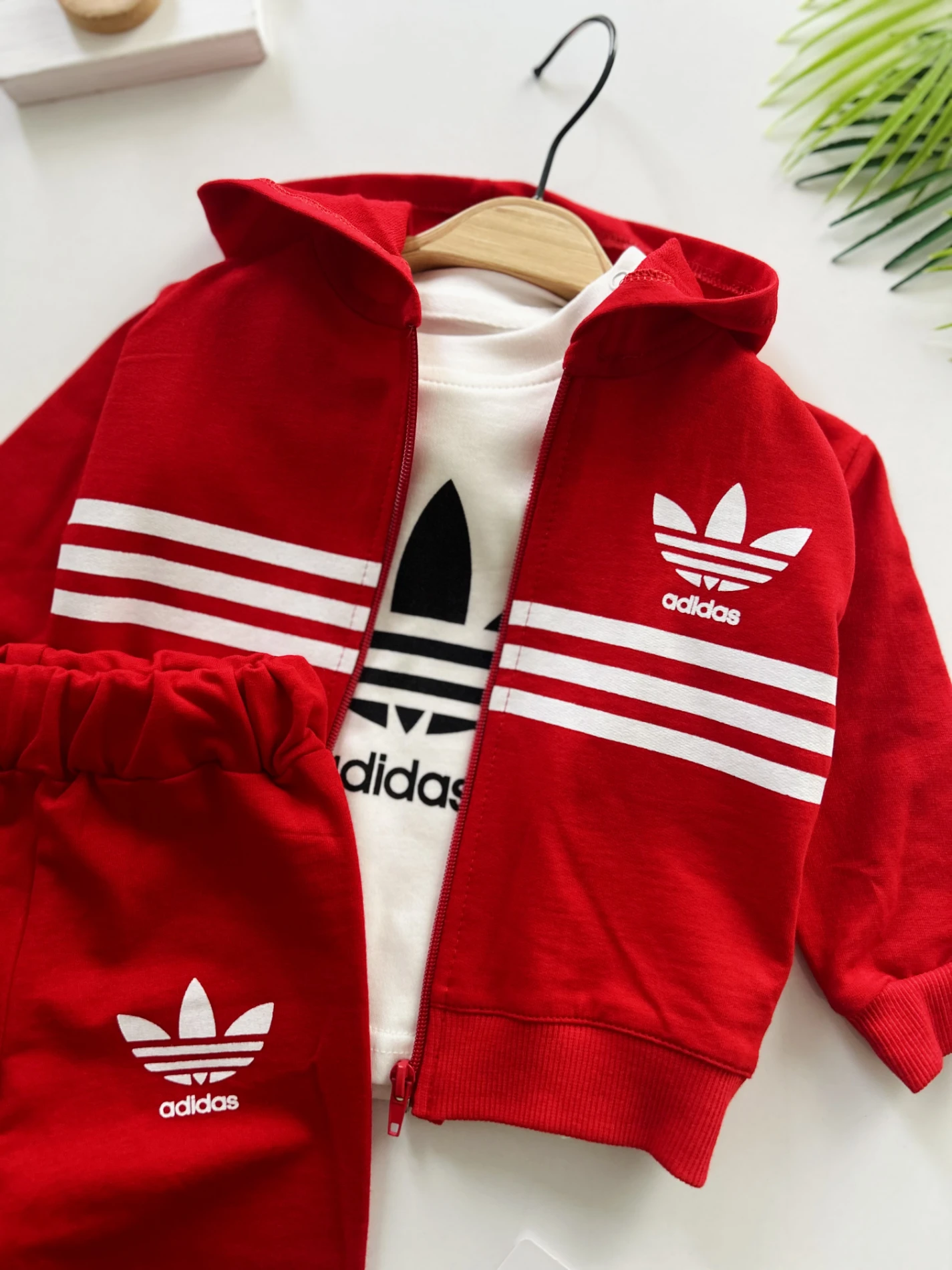 Marka Bodyli Hırkalı Eşofmanlı Unisex Mevsimlik 2 İp  %100 Pamuk 3’lü Takım