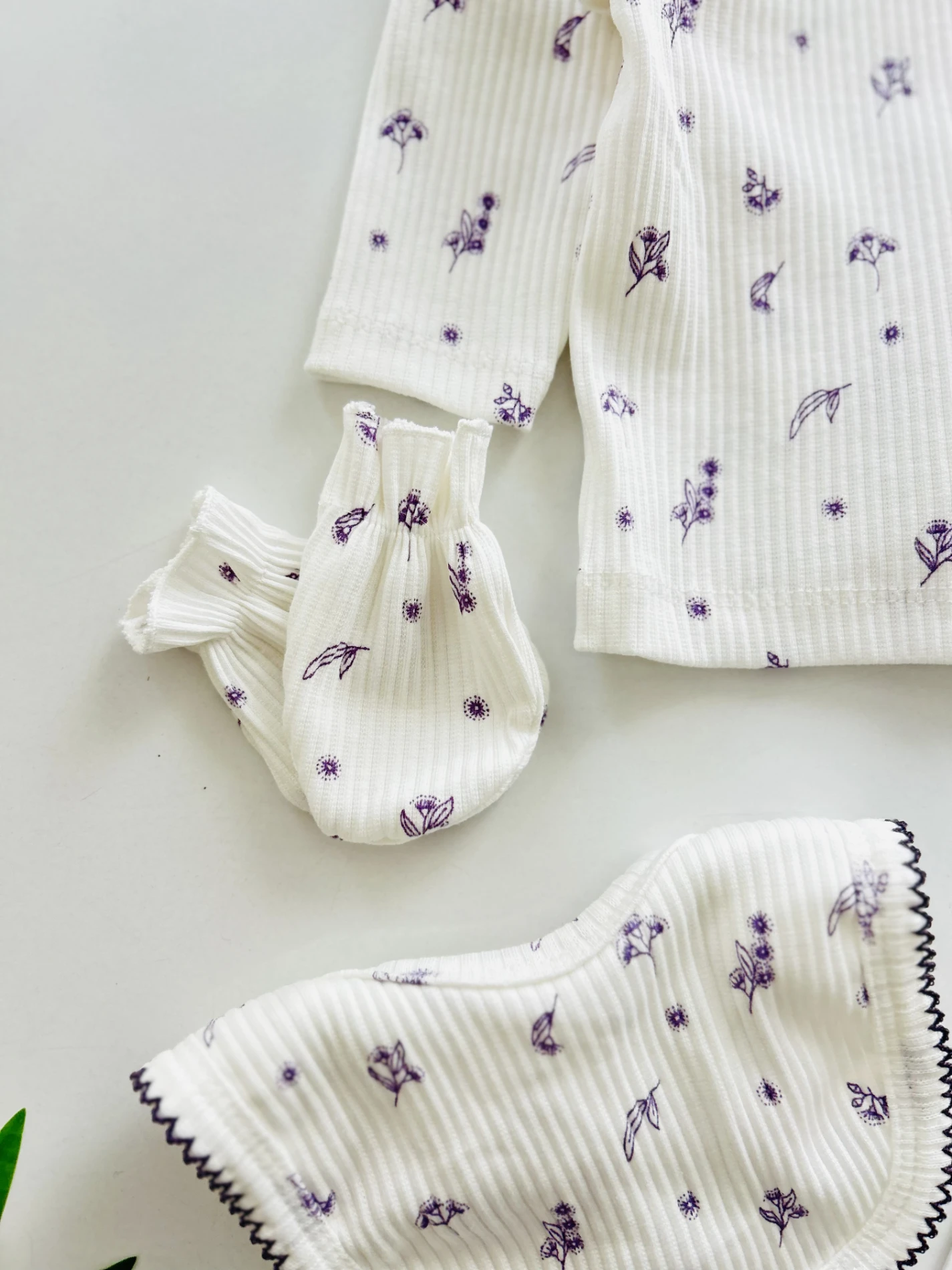 Çiçek Desenli %100 Pamuk 5 Parça Yenidoğan Set