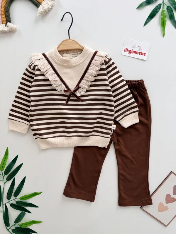 Güpür Yaka Fiyonk Detaylı Mevsimlik Takım