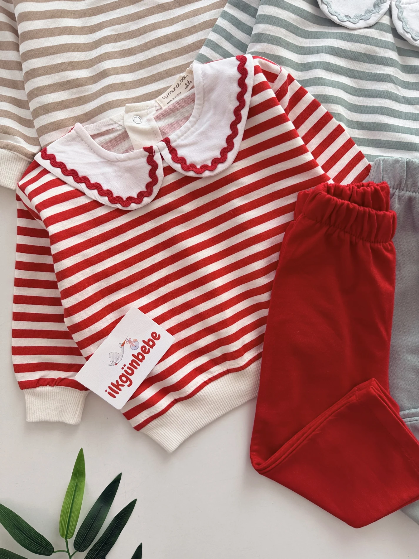 Önlük Yaka Çizgili Desenli 2’li Mevsimlik Takım