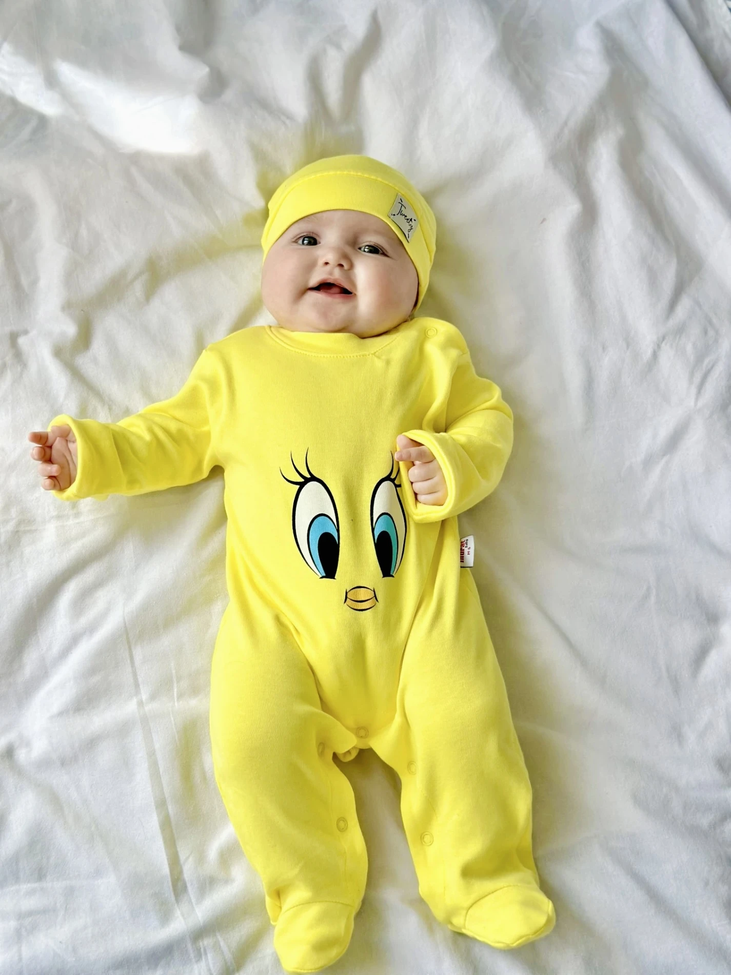 Tweety desenli %100 Pamuk Şapkalı Unisex Tulum Set