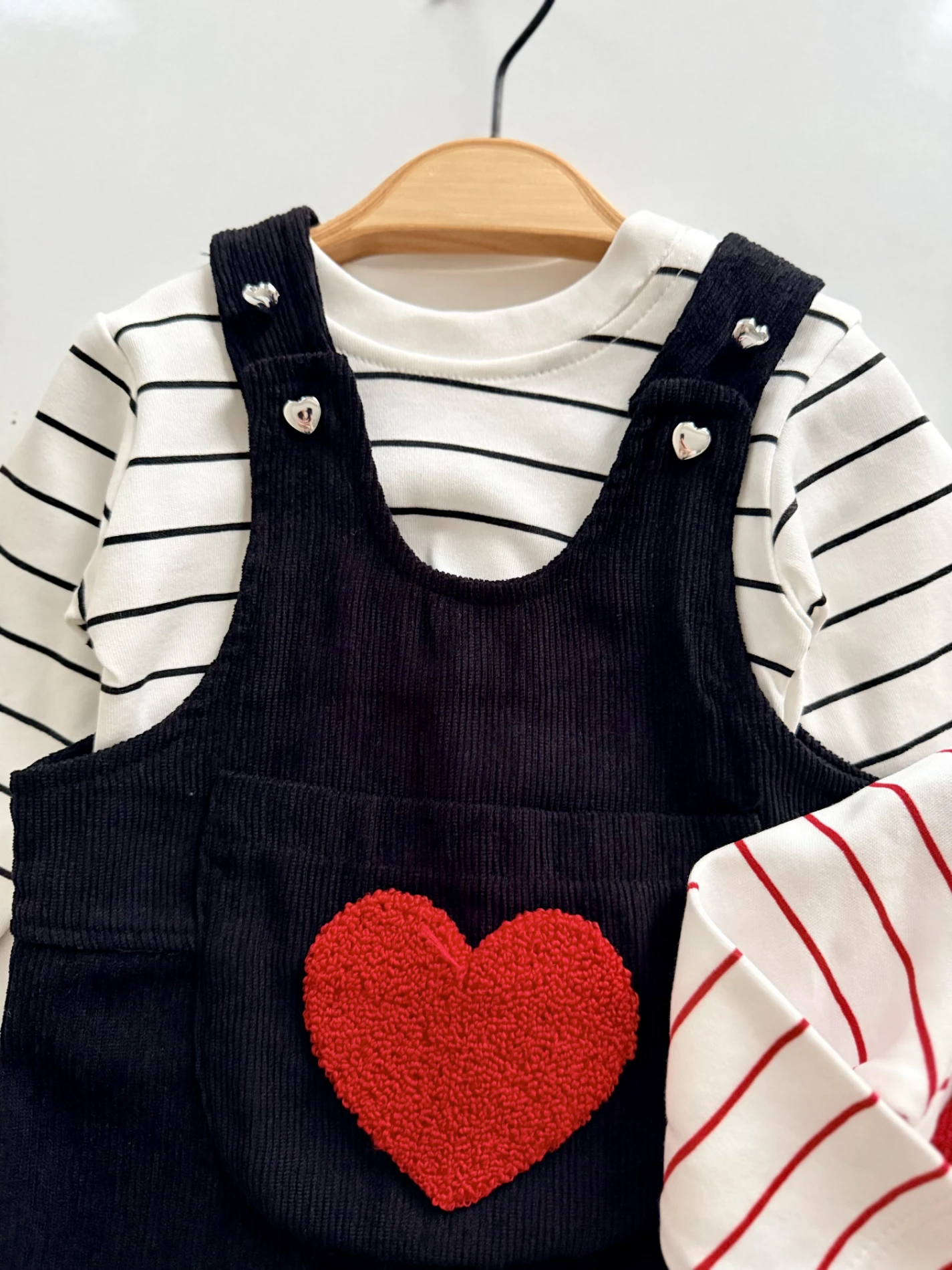 Kalp Punch İşlemeli Kadife Salopet & Body