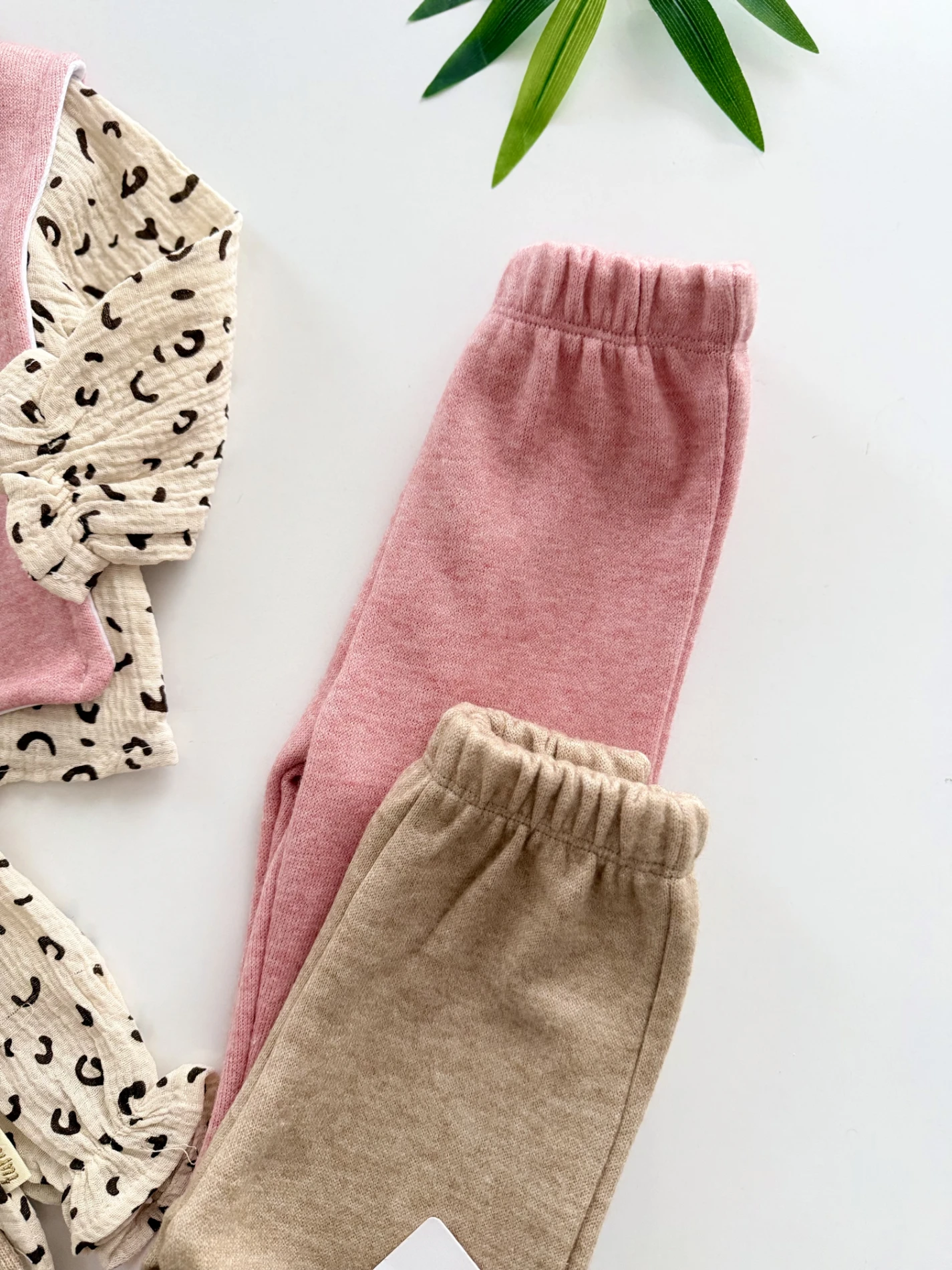 Leopar Müslin Gömlekli Süveterli Premium 3’lü Takım