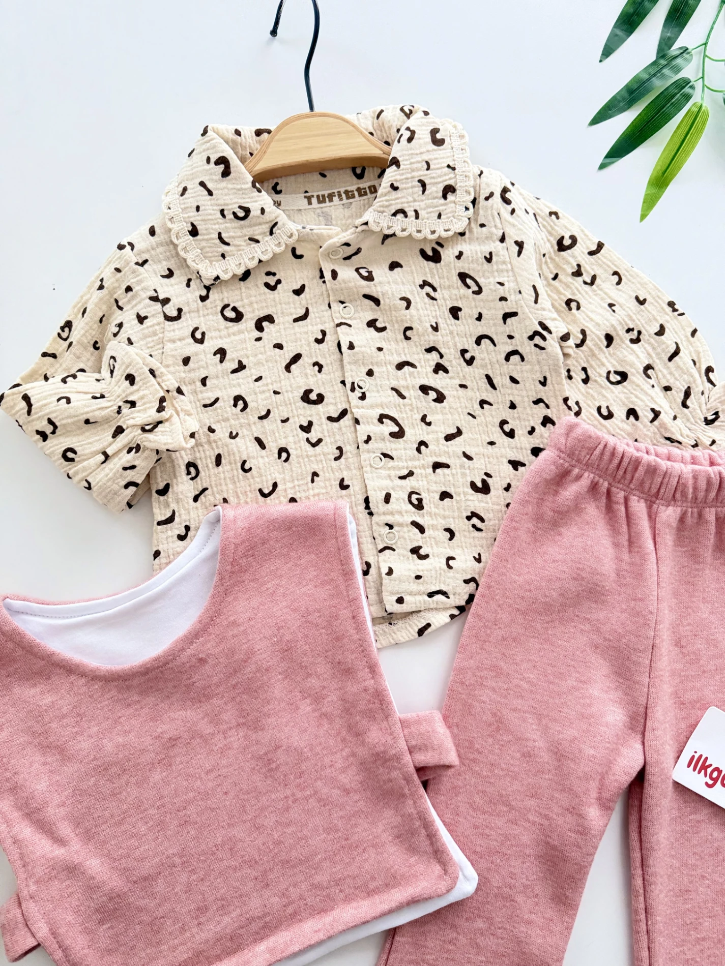 Leopar Müslin Gömlekli Süveterli Premium 3’lü Takım