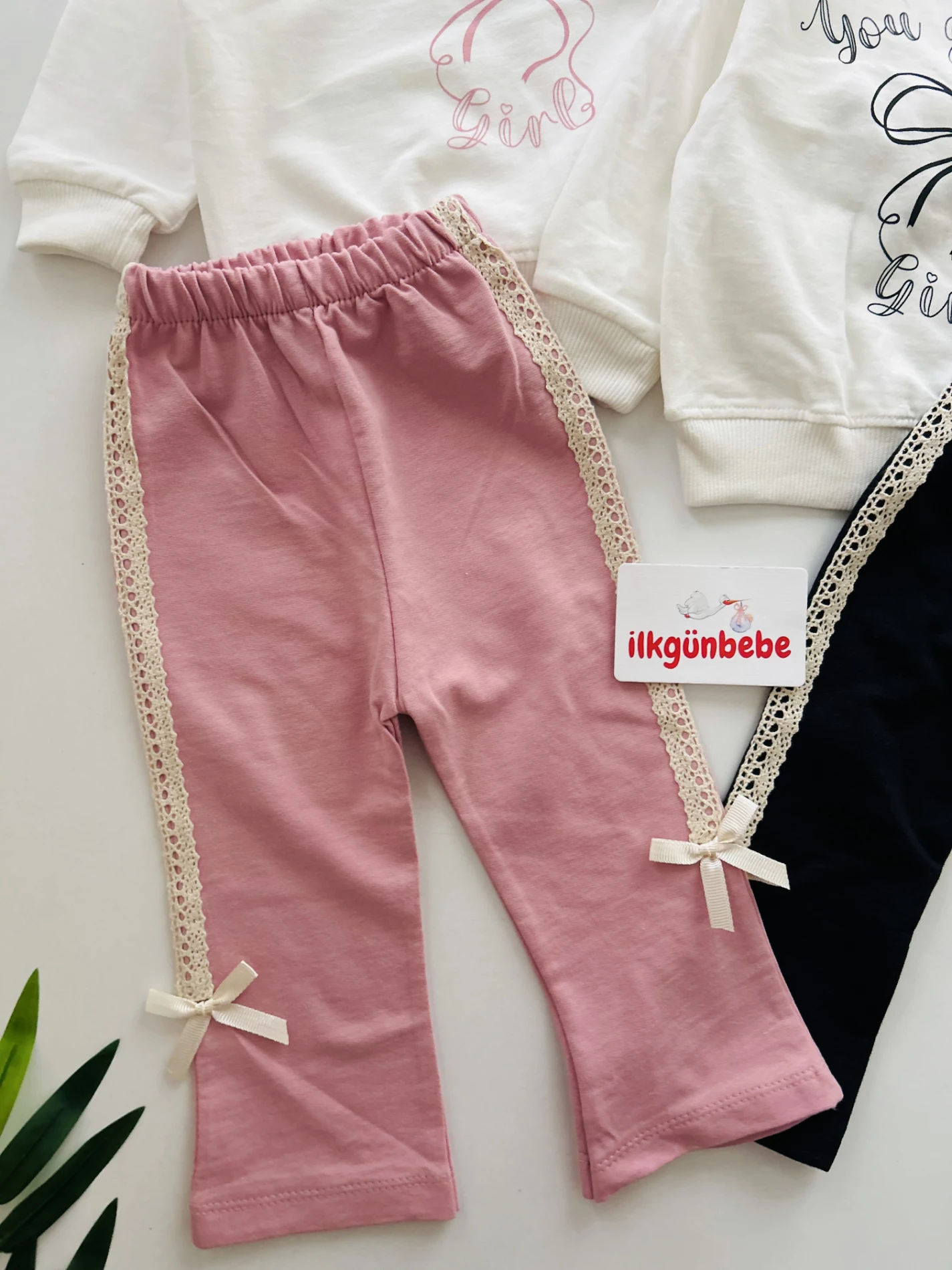  Fiyonk Desenli İspanyol Pantalonlu 2’li Takım