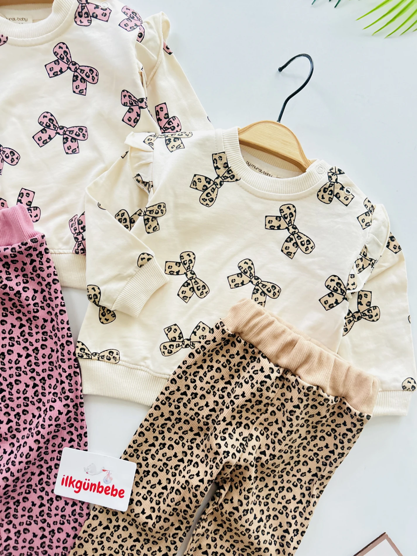 Leopar Fiyonk Desenli Esnek Pantalonlu 2’li Takım