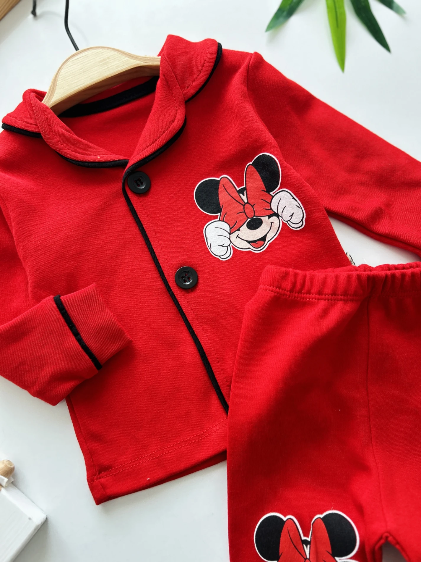 Minnie Mouse Bebe Yakalı %100 Pamuk Pijama Takımı