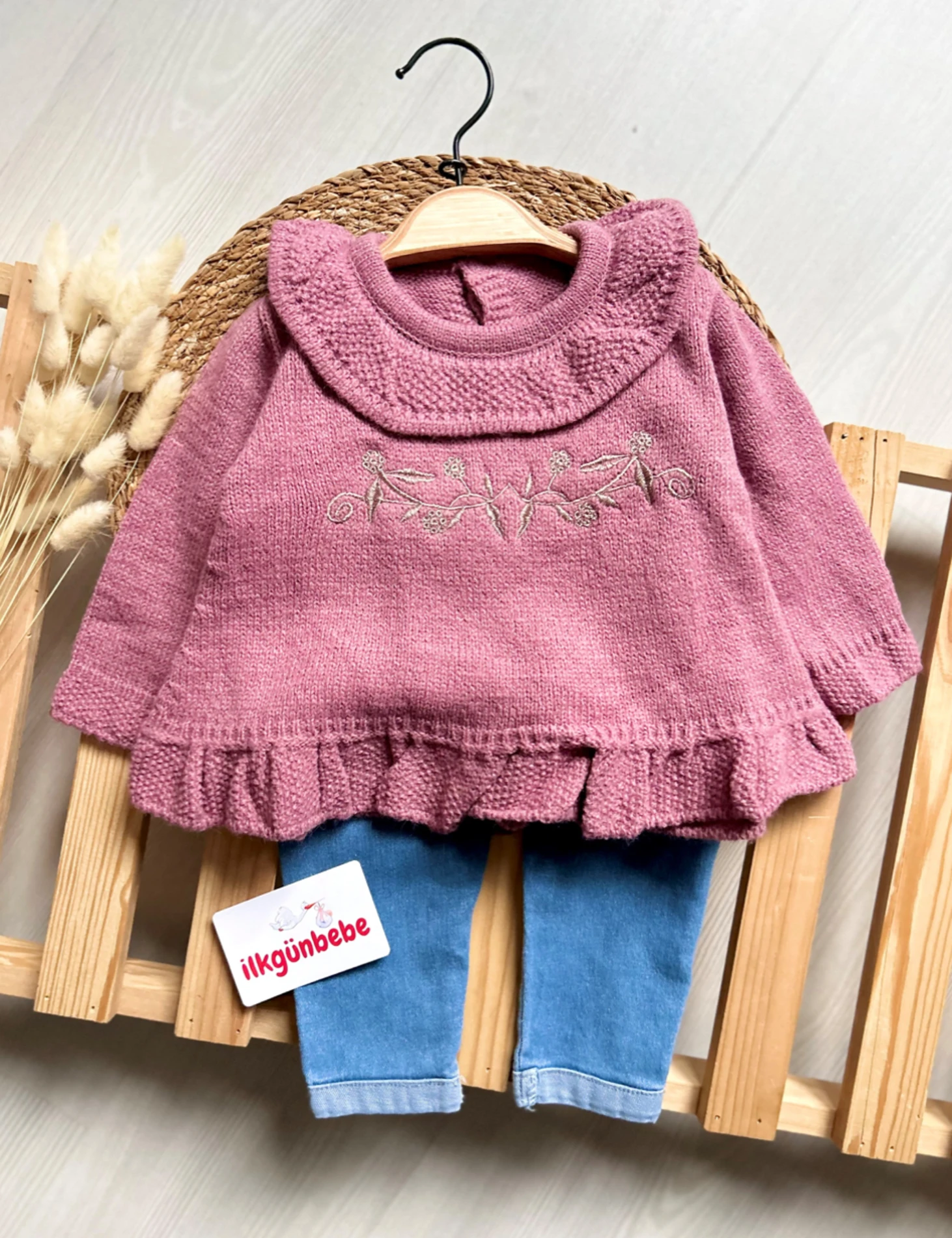 Triko Premium Kalitede Çiçek Nakışlı Kot Pantalonlu 2’li Takım