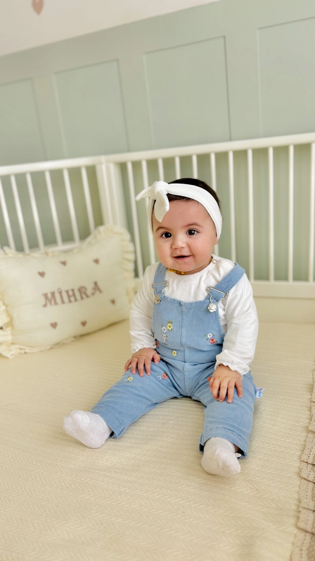 Çiçek Nakışlı Yumuşacık Likralı Organik Kot Salopetli Badili 2’li Salopet