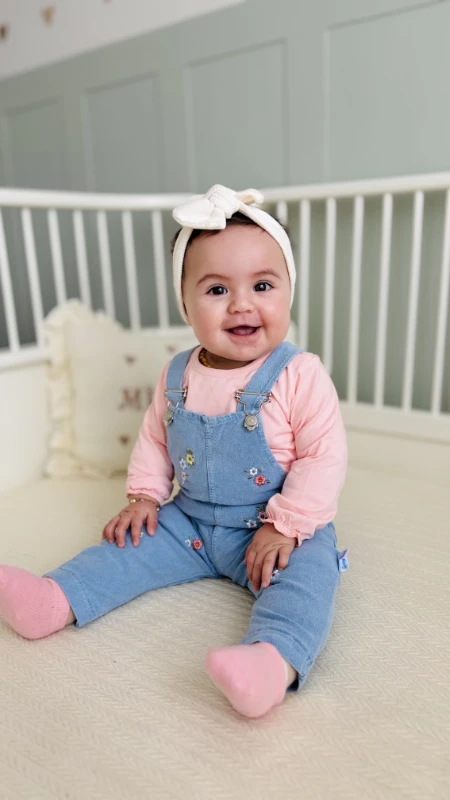 Çiçek Nakışlı Yumuşacık Likralı Organik Kot Salopetli Badili 2’li Salopet