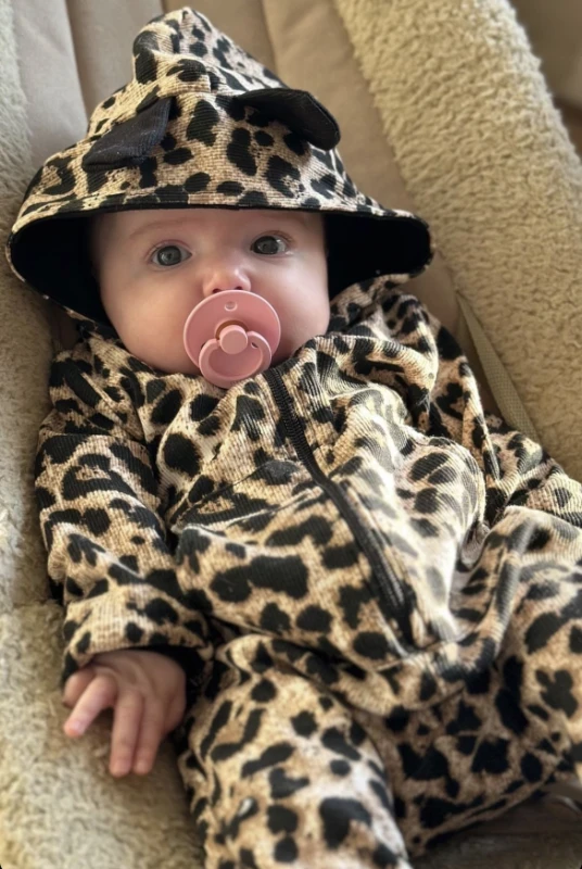 Leopar Desenli Kapüşonlu Mevsimlik Tulum