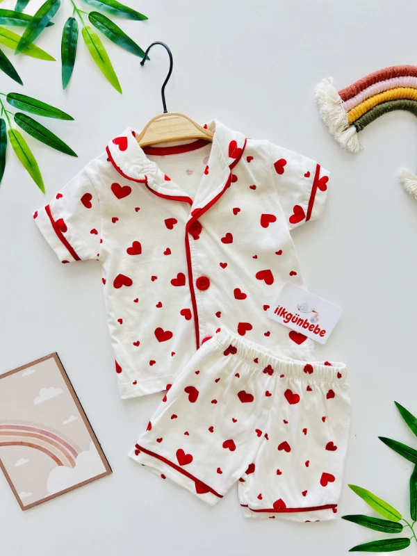 Minik Kalp Desenli Bebe Yakalı 2’li Pijama Takımı