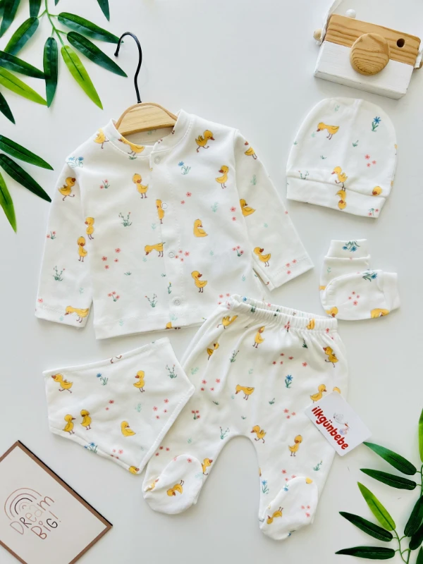 Sevimli Duck Nakışlı 5 Parça %100 Pamuk Yenidoğan Seti