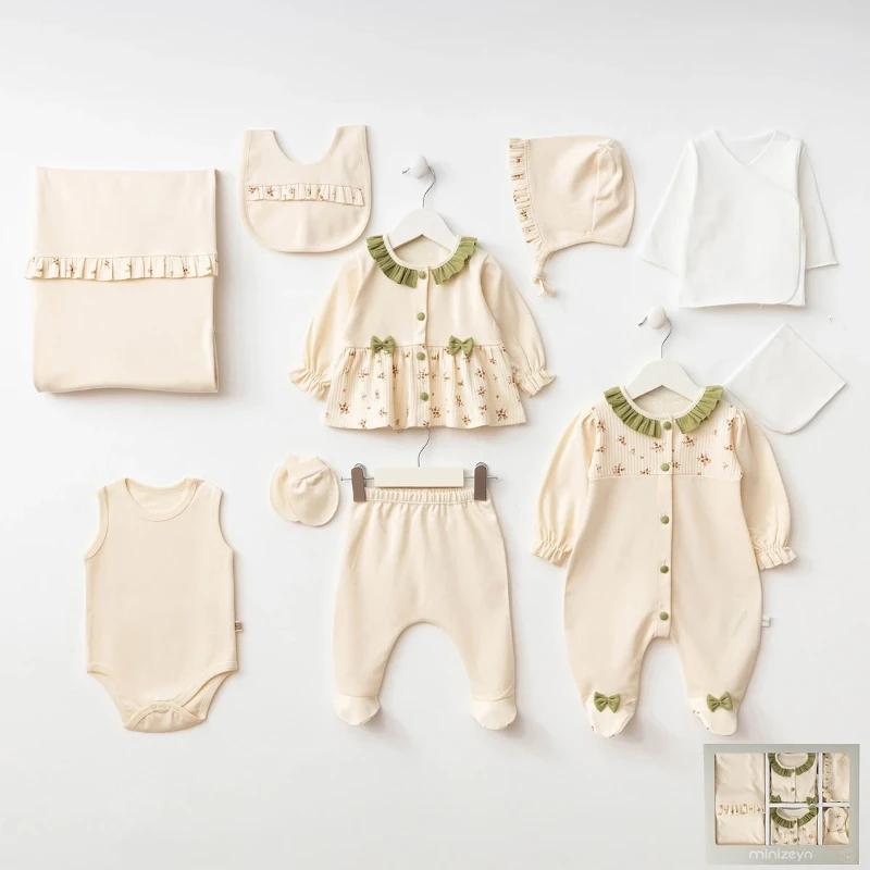 Çiçek Desenli 10 Parça %100 Pamuk Yenidoğan Hastane Çıkışı Seti