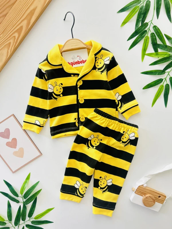 Bebe Yakalı Arı Desenli %100 Pamuk Pijama Takımı