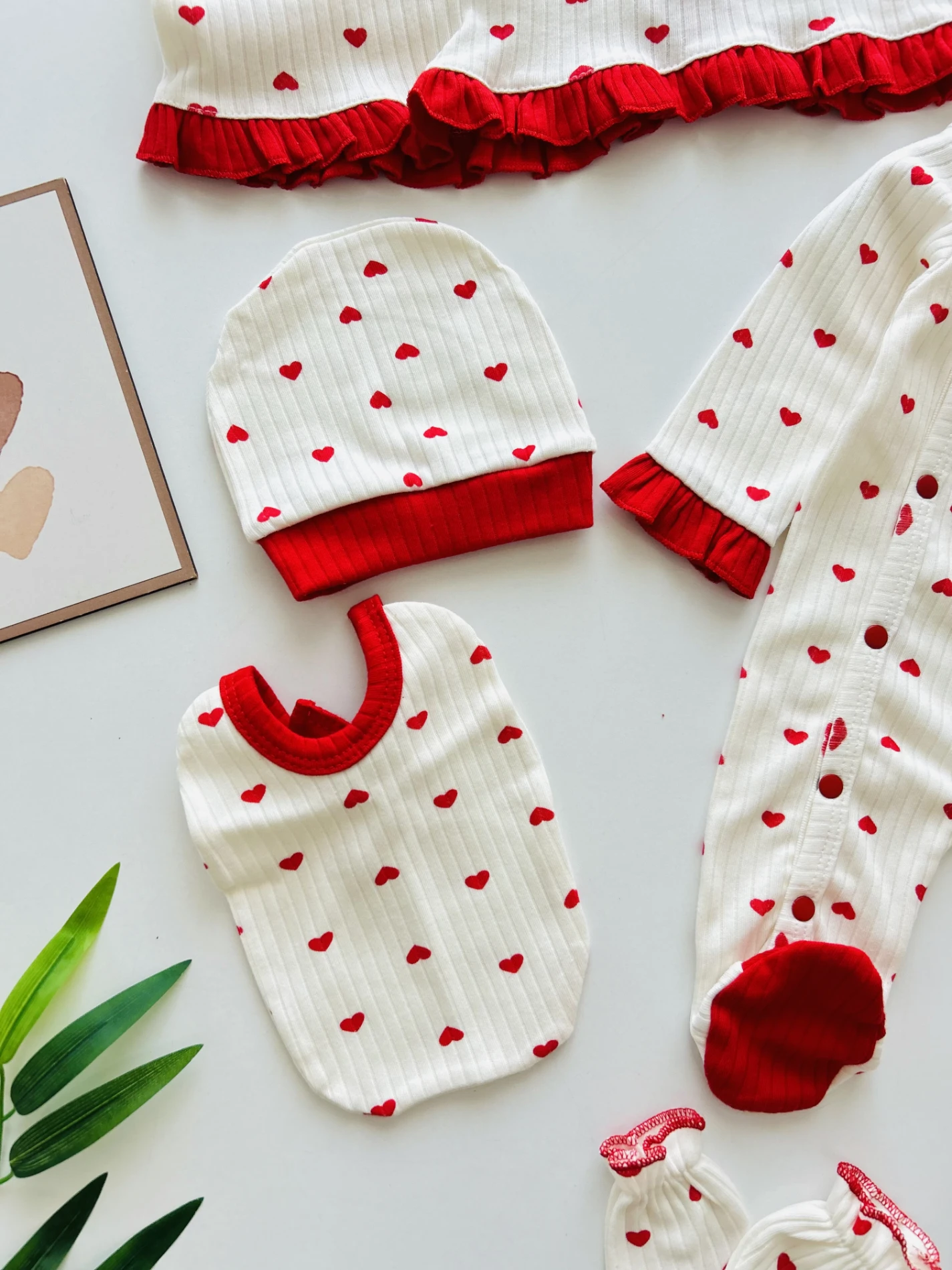 Minik Kalp Desenli Battaniyeli 5 Parça Yenidoğan Set