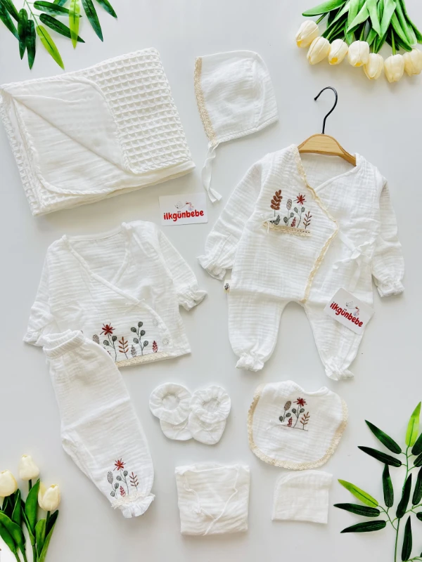 Müslin Kumaş Pamuklu Çiçek Nakışlı Kanaviçe Desenli Yenidoğan  10Lu Hastane Çıkış Seti 