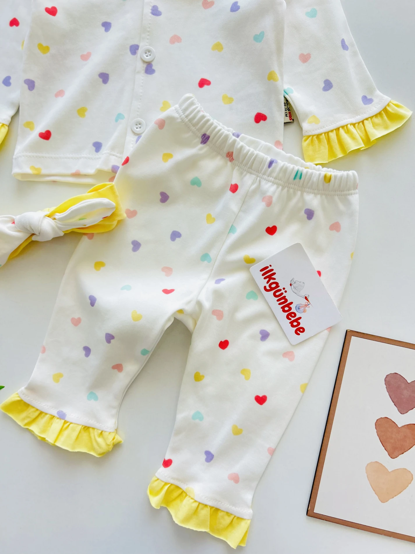 Kalp Desenli  Bebe Yakalı Bandanalı  %100 Pamuk Pijama Takımı