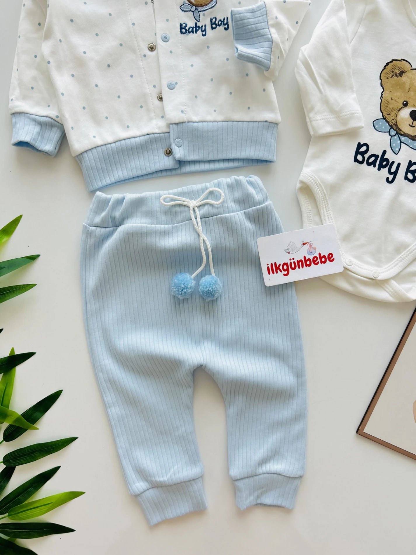 Baby Boy Ponpon Detaylı Hırkalı 3’lü %100 Pamuk Premium Takım