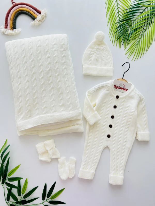 Kışlık Selanik Örgüsü Triko Tulumlu İçi Polar Battaniyeli 5 Parça Kışlık Set