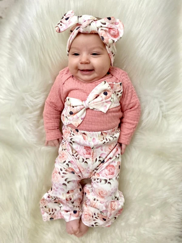 Nefes Alan Kumaş Çiçekli Fiyonk Detaylı Bandanali Takım 