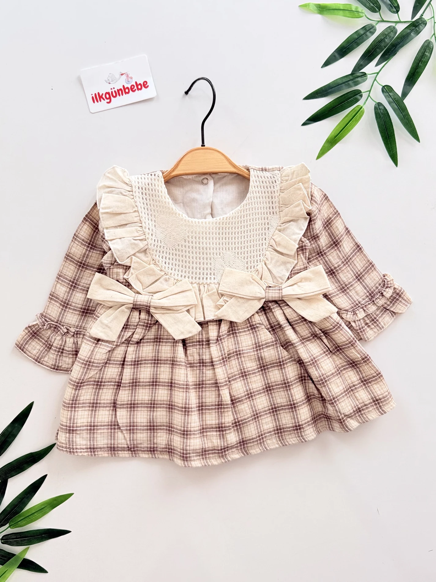 Ekose Fiyonk Detaylı  Vintage Bebek Elbisesi