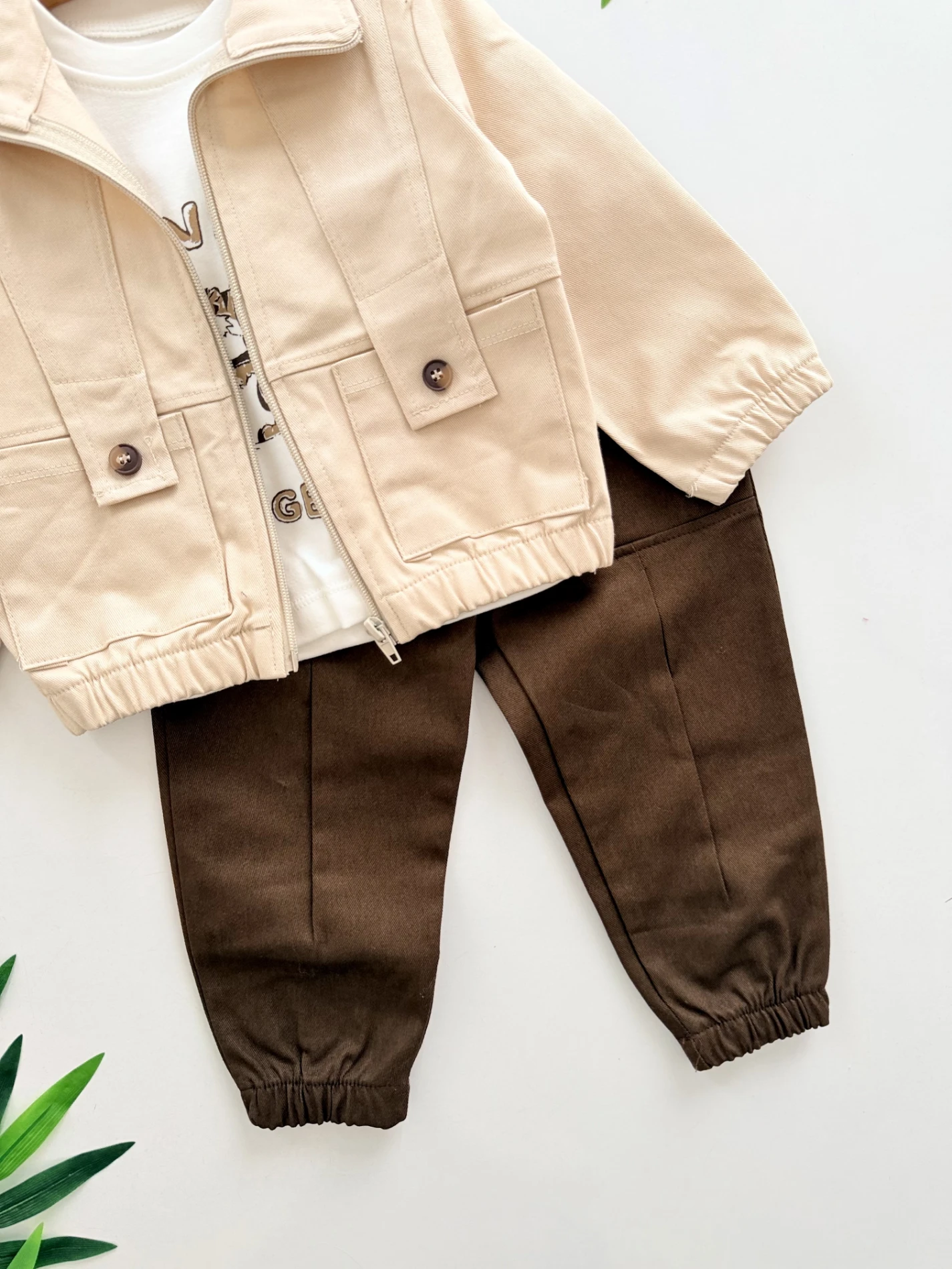 Bej Bomber Ceketli & Kahverengi Pantolonlu 3'lü Takım