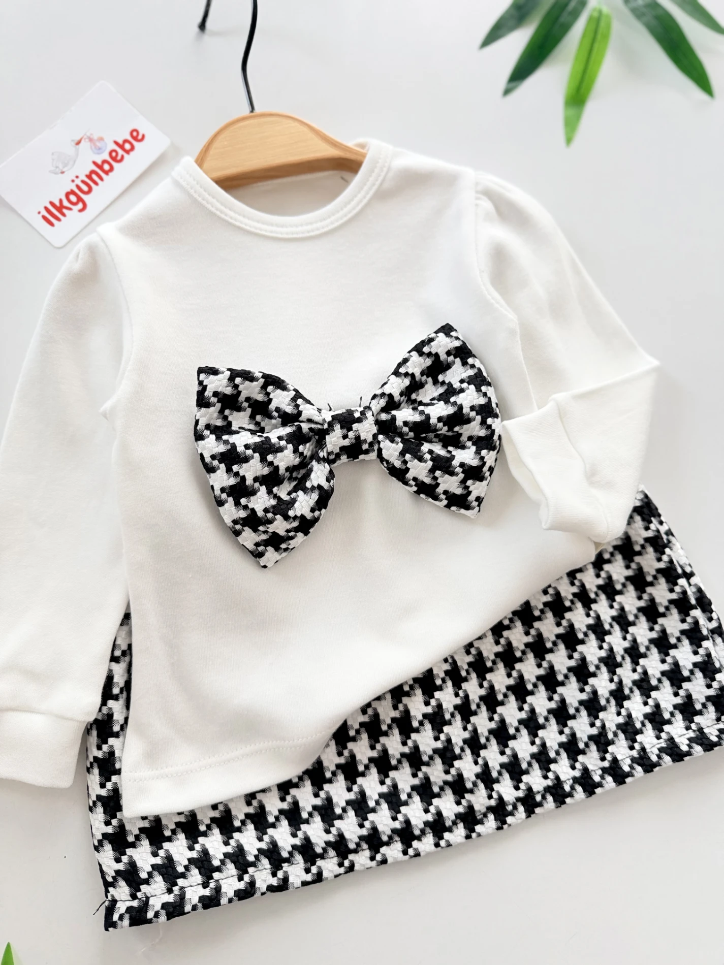 Kazayağı Desenli Badili Etekli Takım