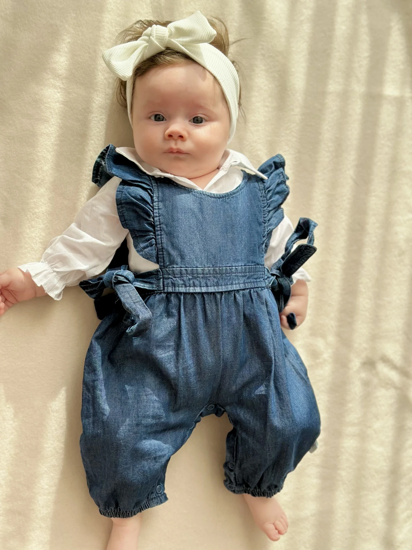 Pera Beyaz Gömlekli Kot Salopetli Bağlamalı 2’li Takım 