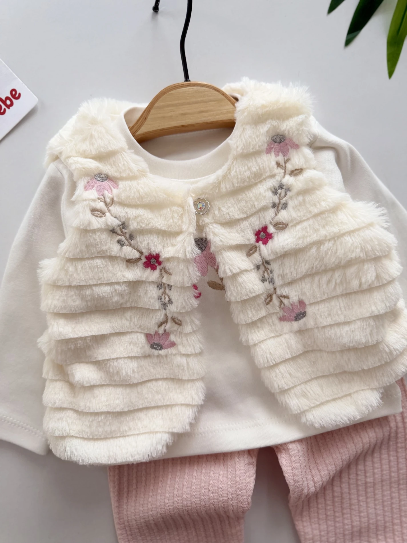 Kürk Yelekli İnci Düğmeli 3’lü Premium Takım