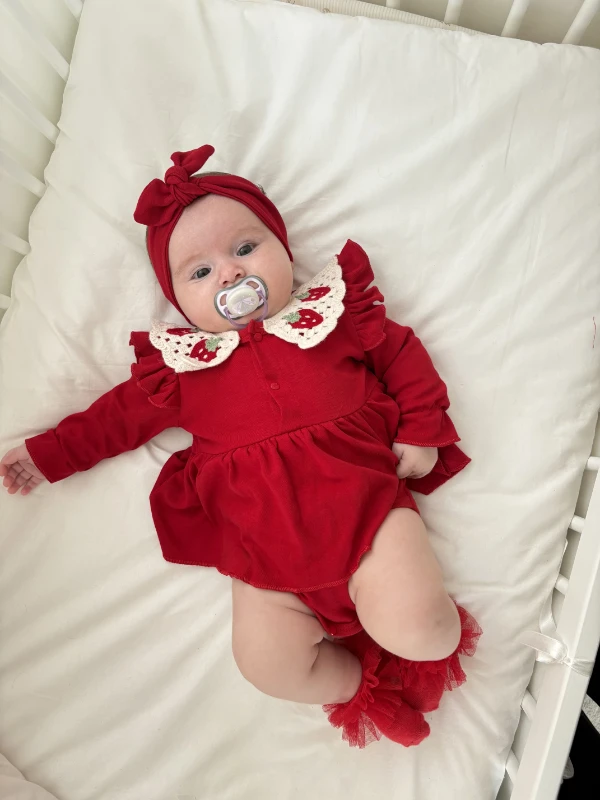 Çilek Yaka Detaylı Romper & Bandana Set