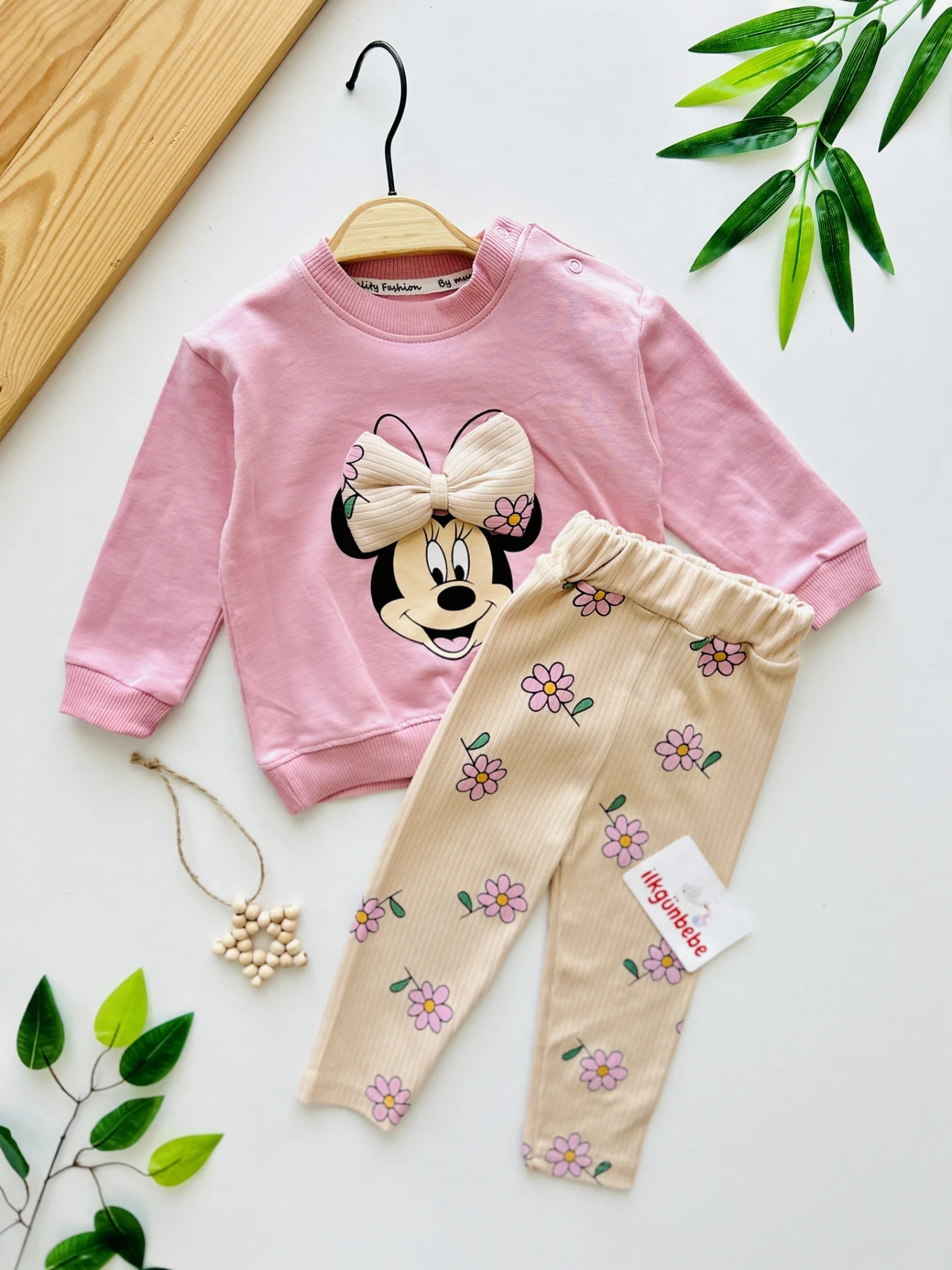 Minnie Mouse Fiyonk Detaylı %100 Pamuk Esnek Kumaş Taytlı 2’li Takım