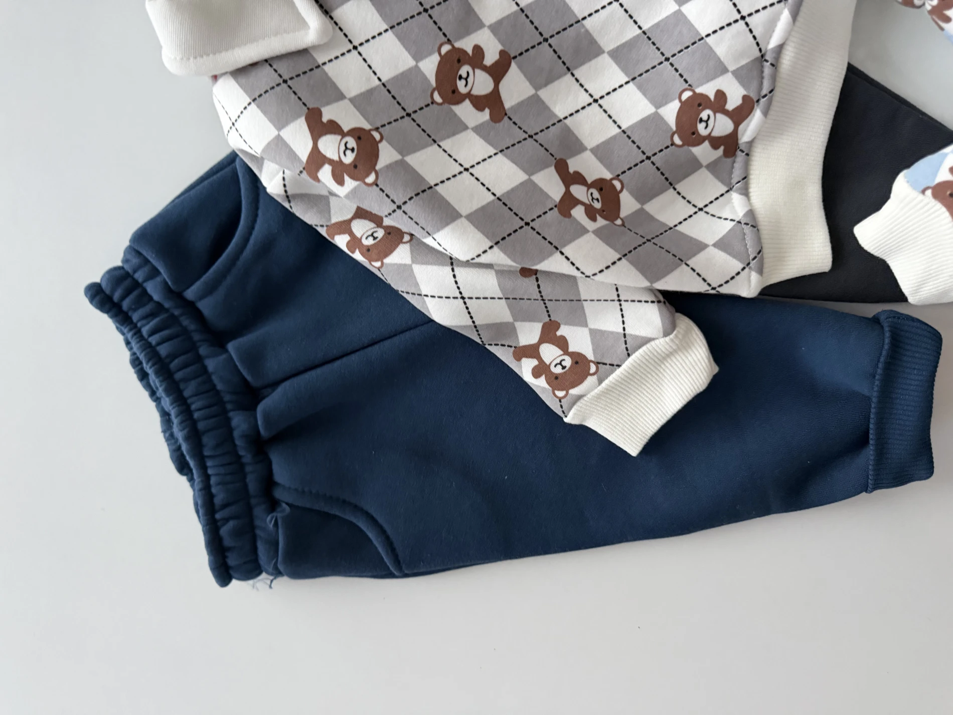 Papyonlu Teddy Bear Nakışlı Çizgili 3 İp Şardonlu Kışlık Takım