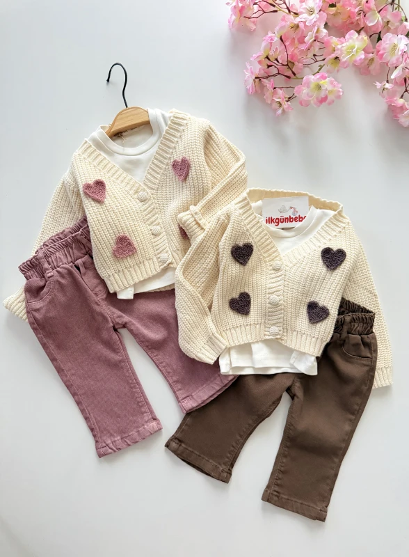 Kalp Nakışlı Premium Kalite Selanik Örgüsü Hırkalı Kot Pantalonlu 3’lü Takım