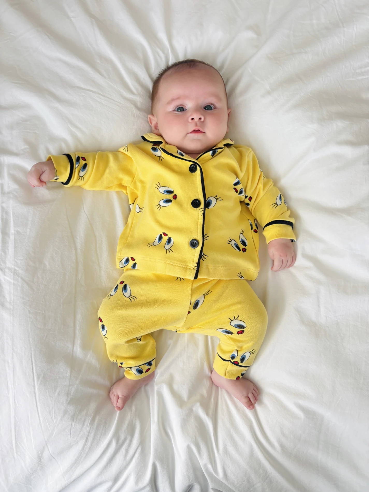 Tweety Desenli Bebe Yakalı %100 Pamuk Pijama Takımı