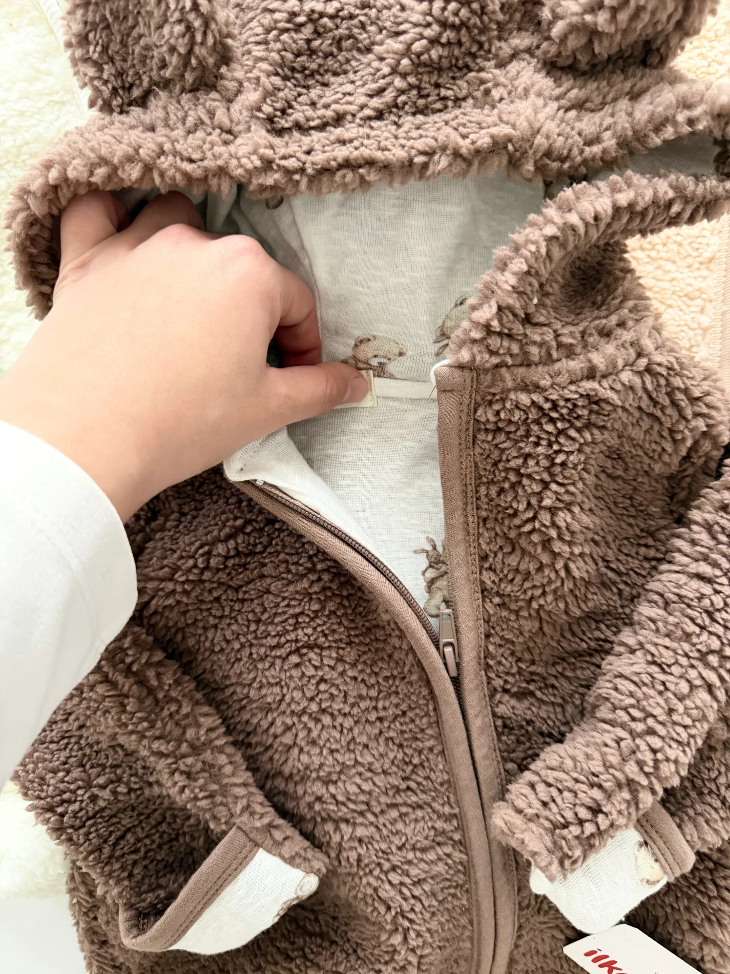 Alice  Peluş Teddy Kulaklı Eldivenli Fermuarlı Astarlı Peluş Tulum 