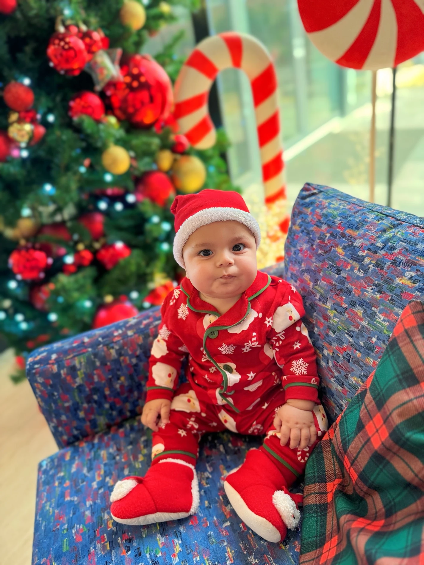 Bebe Yaka Noel Baba  Temalı %100 Pamuk Ponpon Şapkalı 3’lü Takım