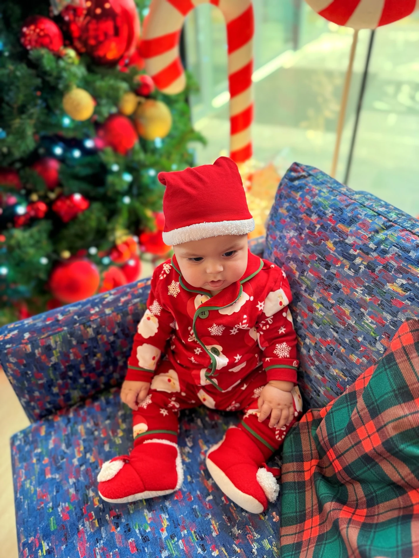 Bebe Yaka Noel Baba  Temalı %100 Pamuk Ponpon Şapkalı 3’lü Takım