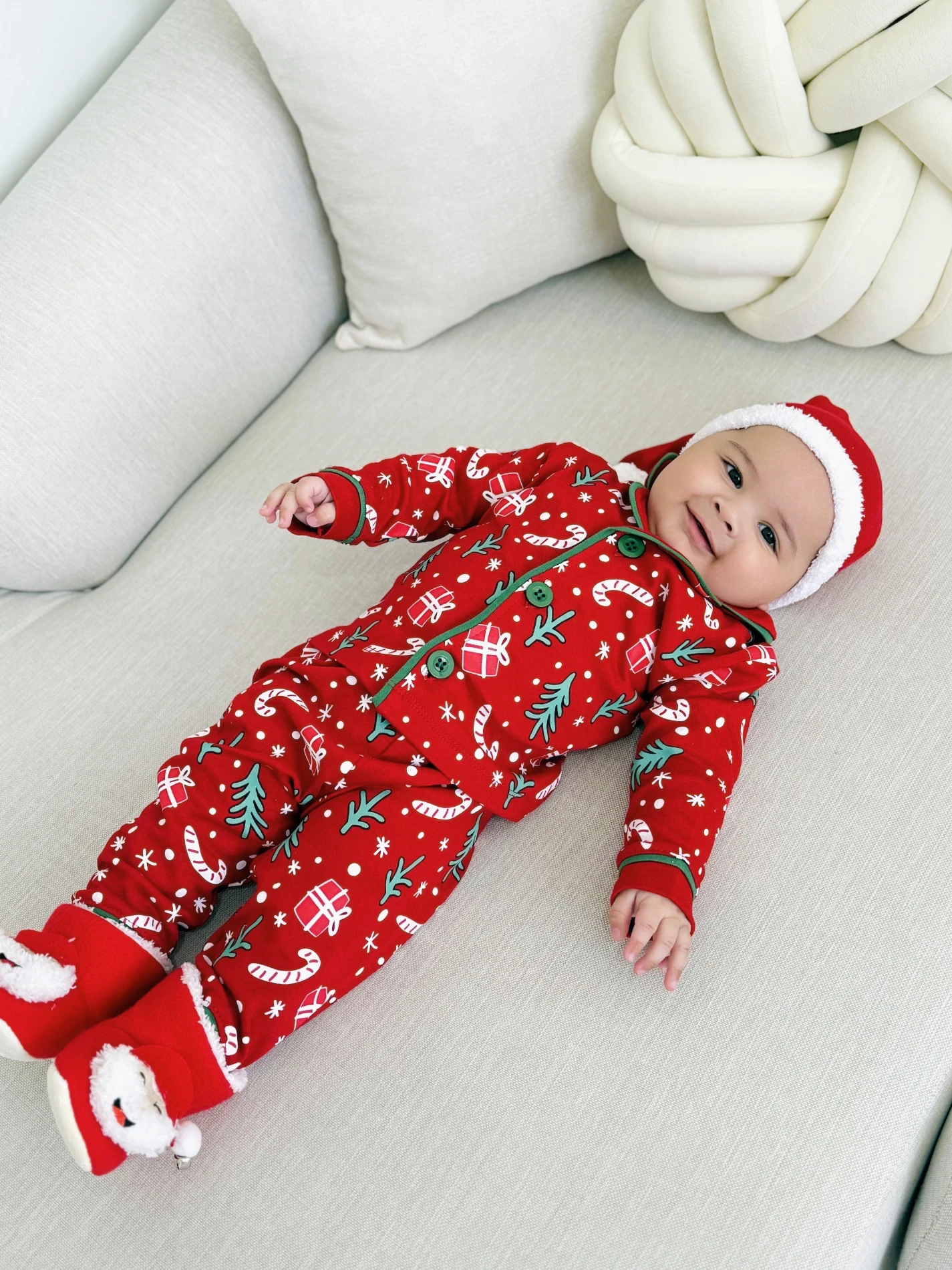 Bebe Yaka Noel Baba  Temalı %100 Pamuk Ponpon Şapkalı 3’lü Takım