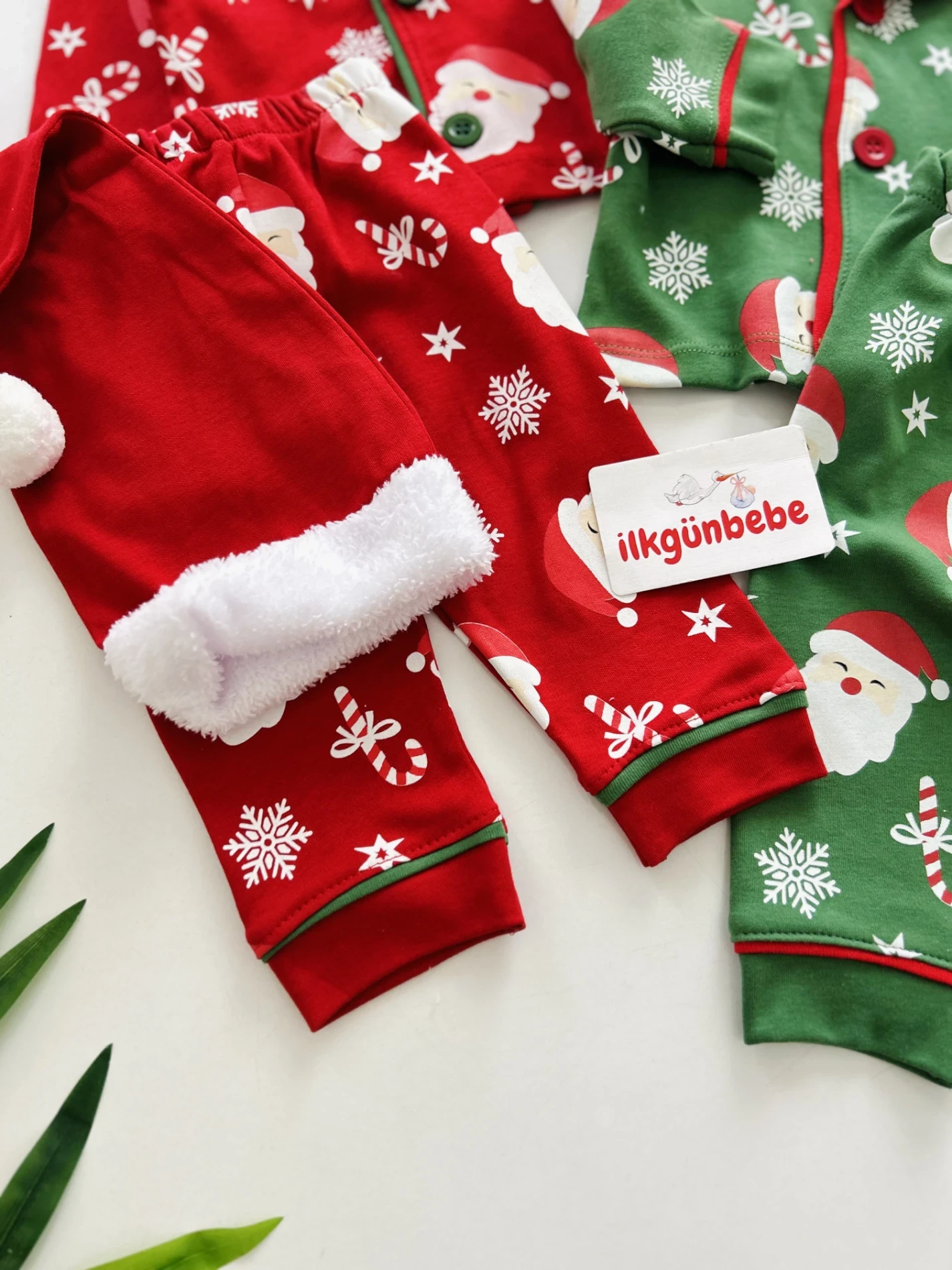 Bebe Yaka Noel Baba  Temalı %100 Pamuk Ponpon Şapkalı 3’lü Takım