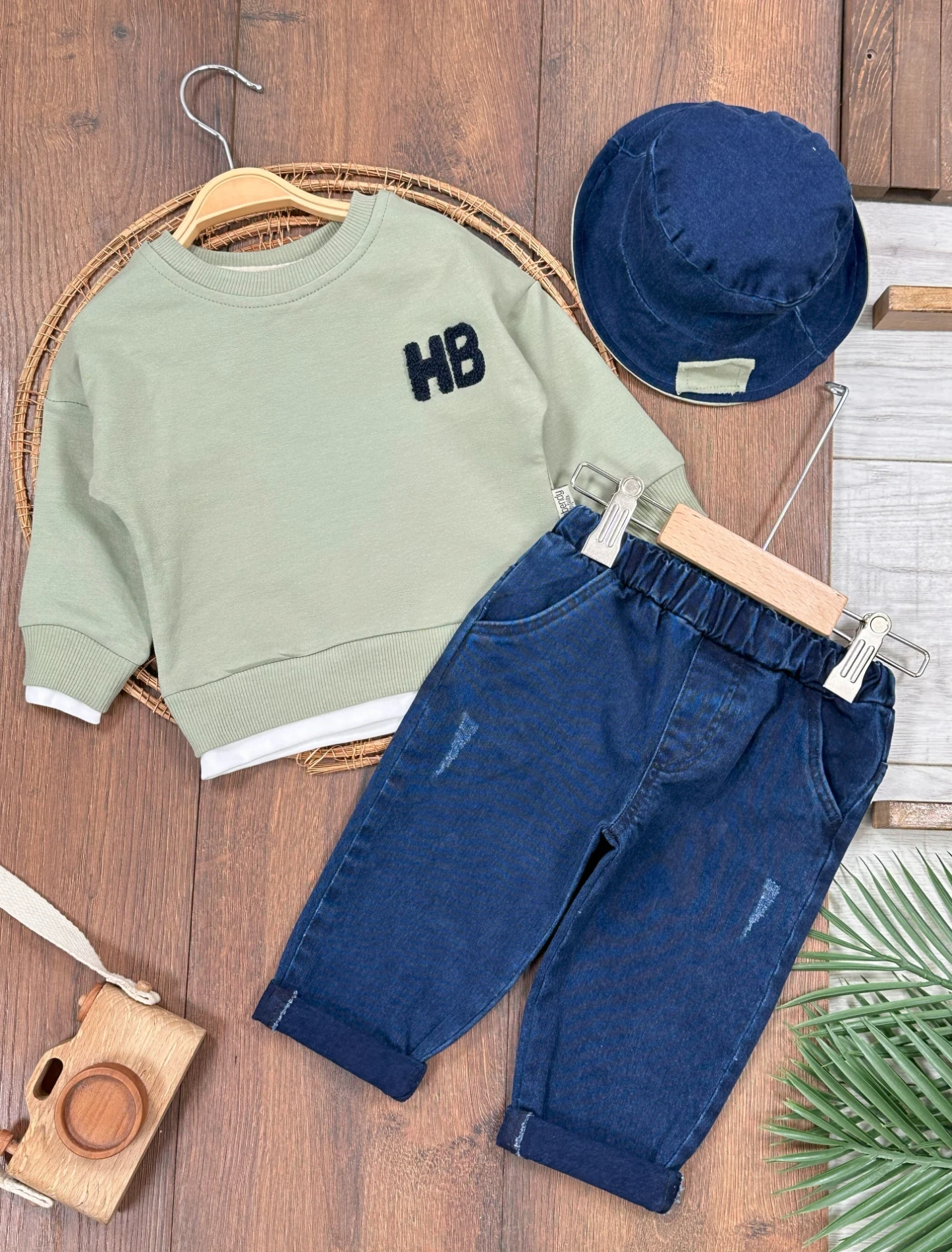 Likralı Kot Pantolon Çift Taraflı Şapka NakışlıSweatshirt 3lü  Takım