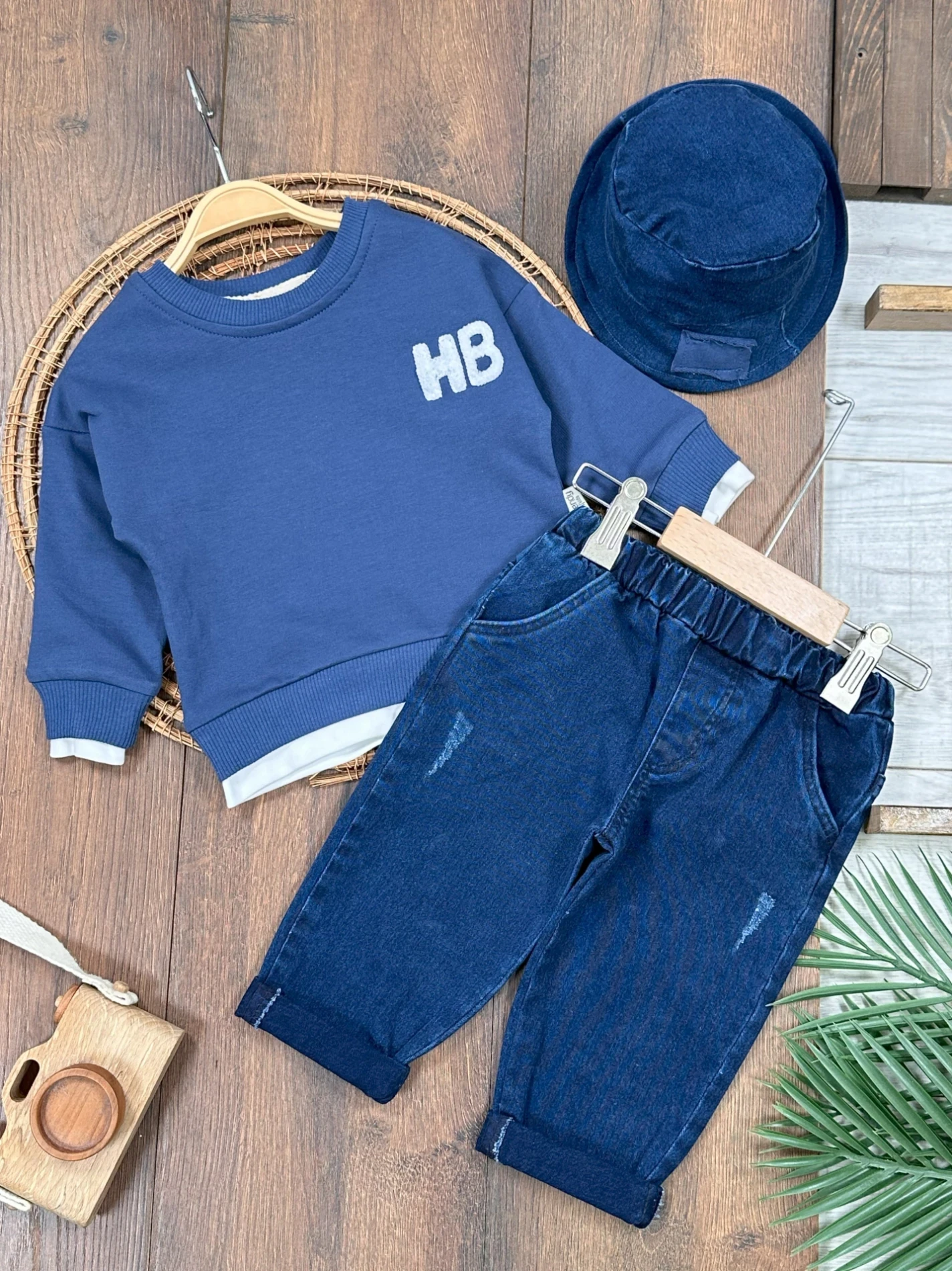 Likralı Kot Pantolon Çift Taraflı Şapka NakışlıSweatshirt 3lü  Takım