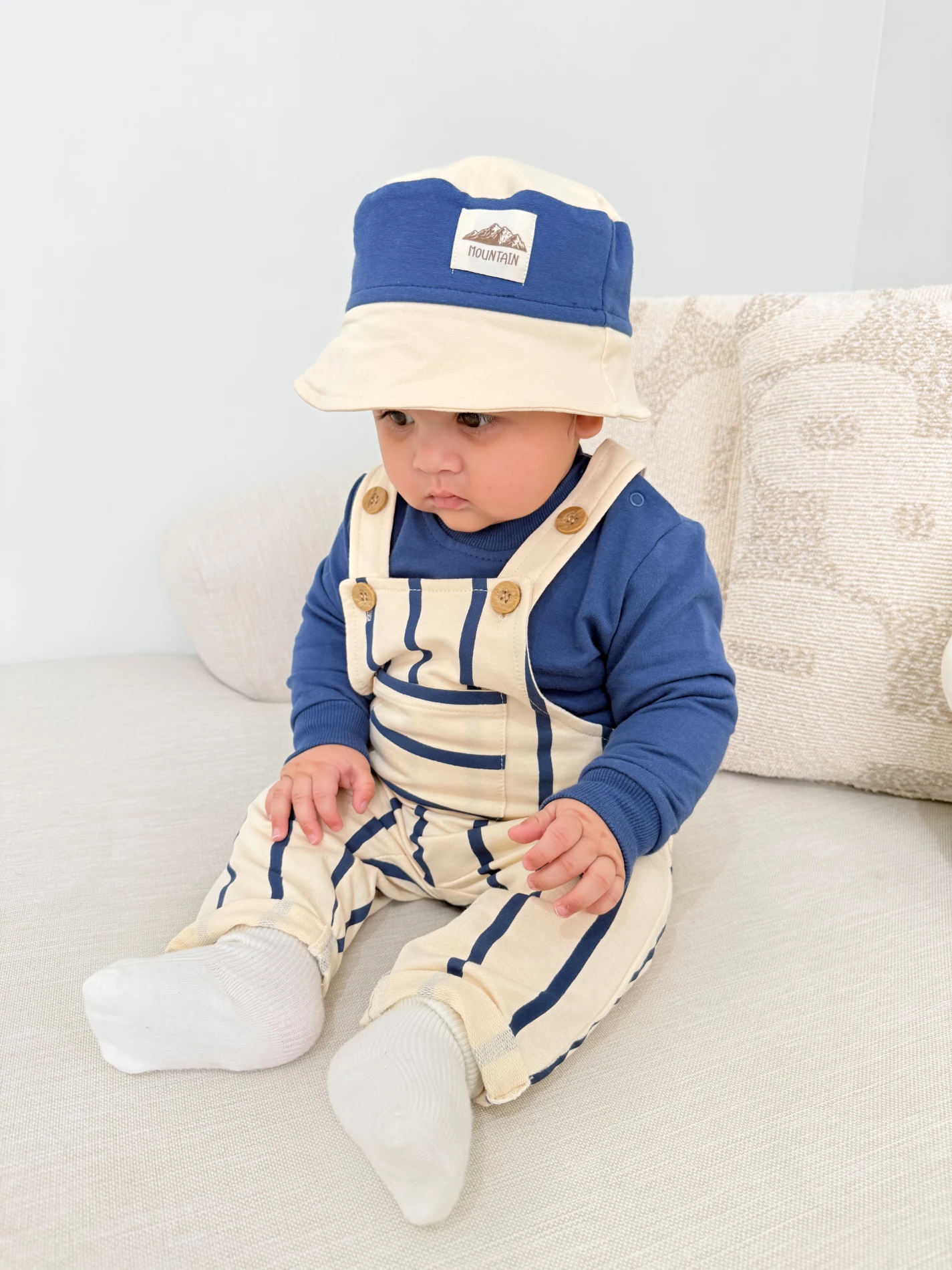 Çizgili  Şapkalı Omuzdan Çıtçıtlı Sweatshirt Salopet 3lü  Takım