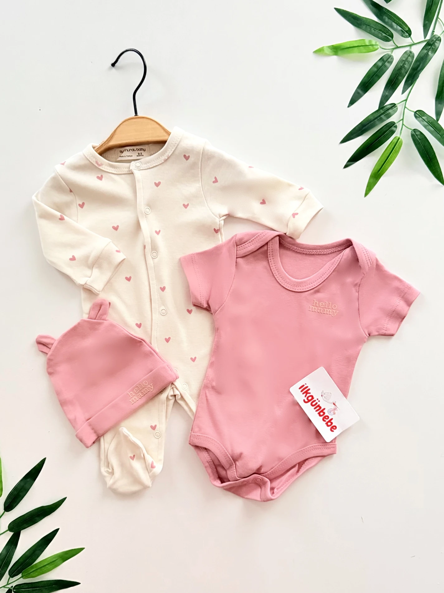 Kalp Desenli Zıbınlı Şapkalı Tulumlu %100 Pamuk Set