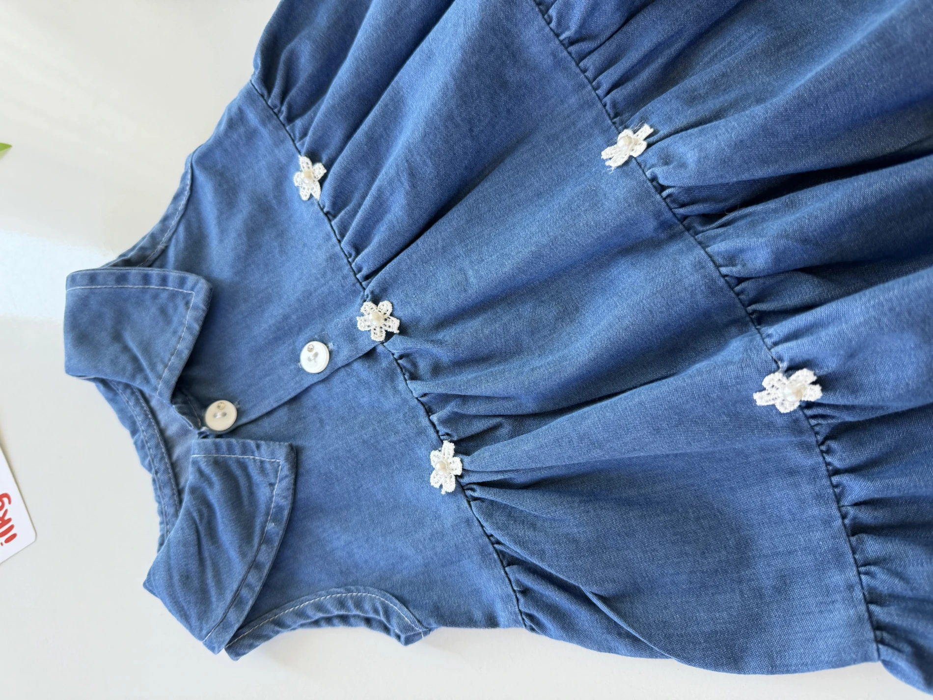 Çiçek Nakışlı Kot Elbise