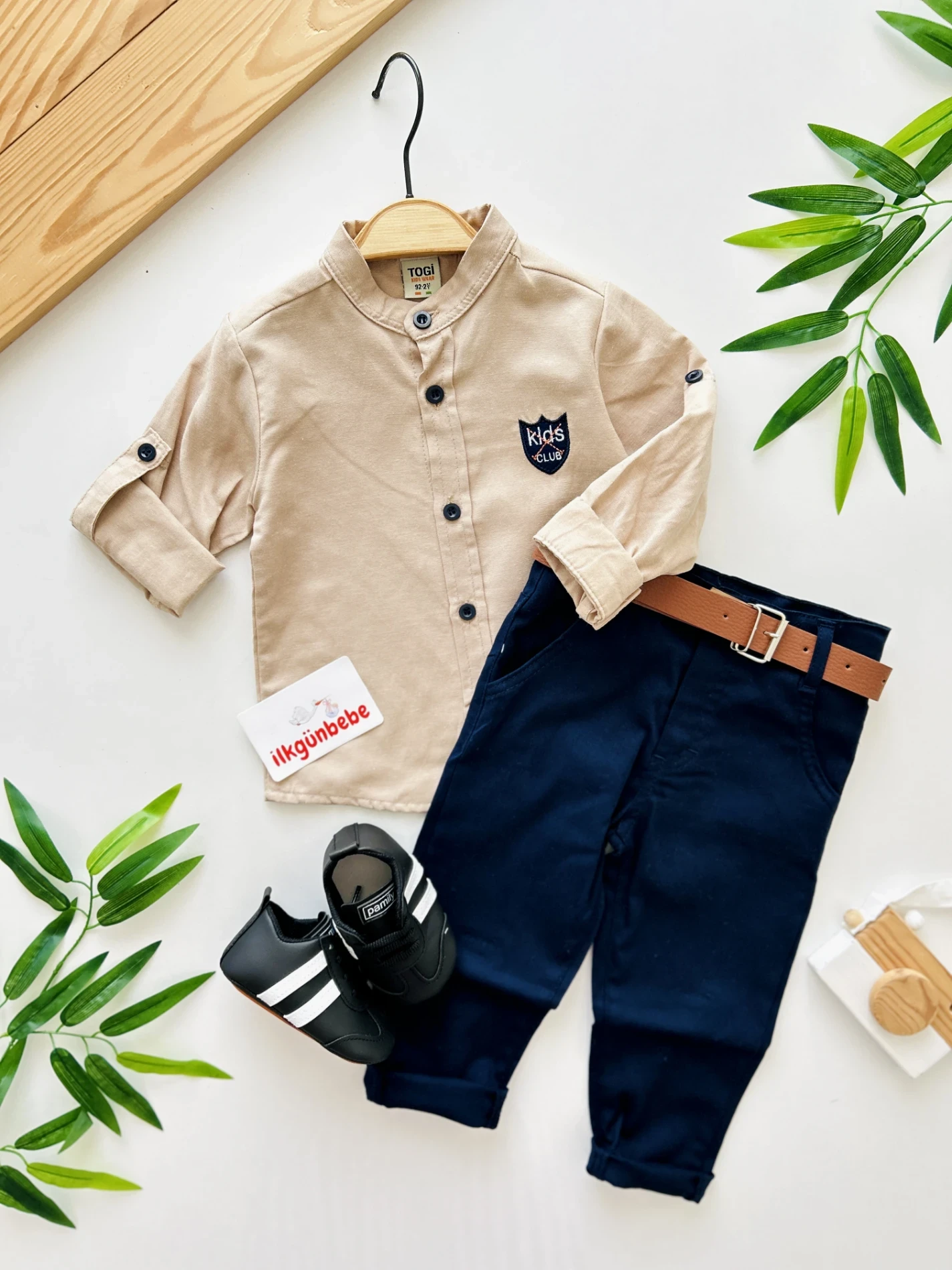 Hakim Yaka Ayarlanabilir Kollu Gömlekli Kemer Hediyeli Pantalonlu 3’lü Premium  Kalite Takım